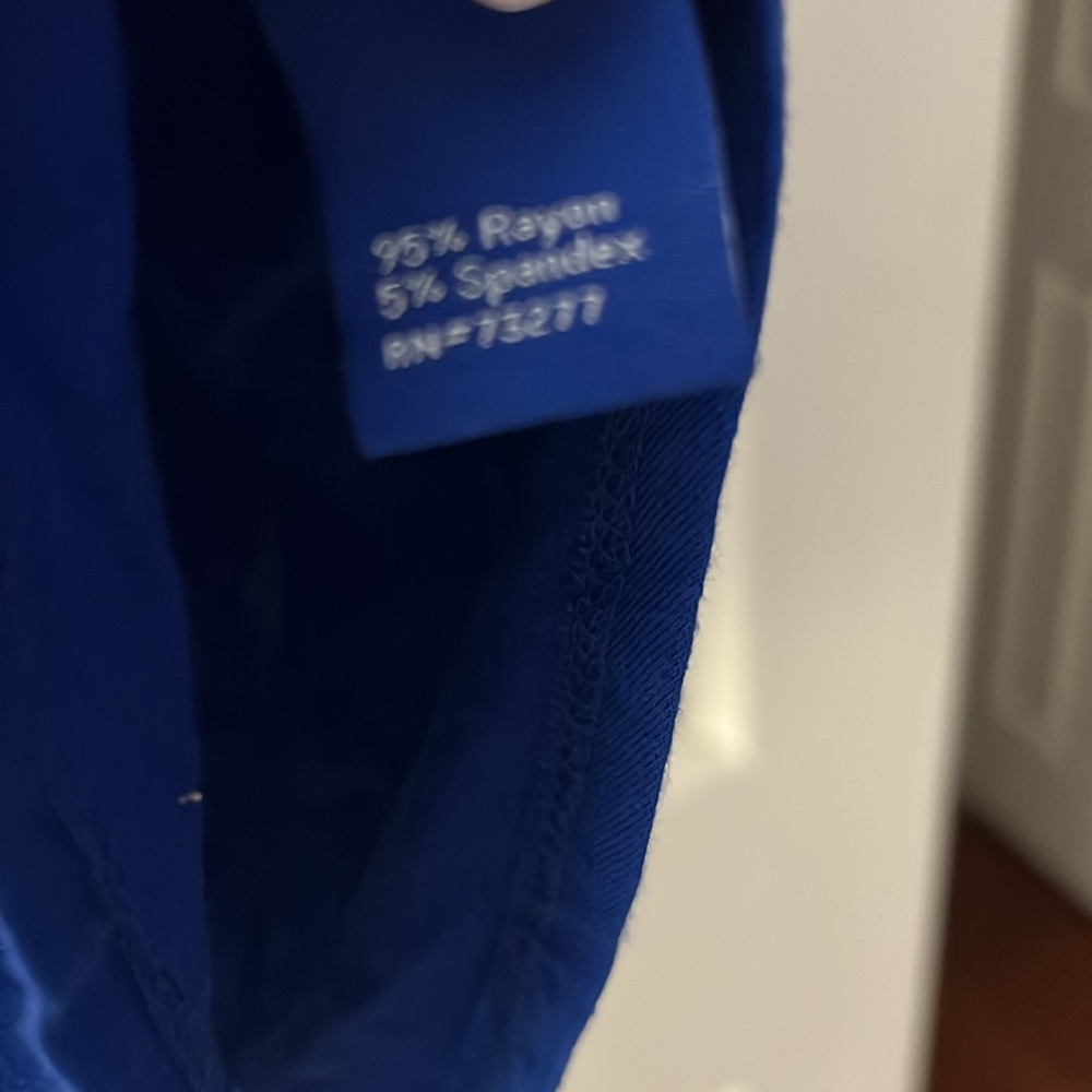 Tops - Picture 5 of 5